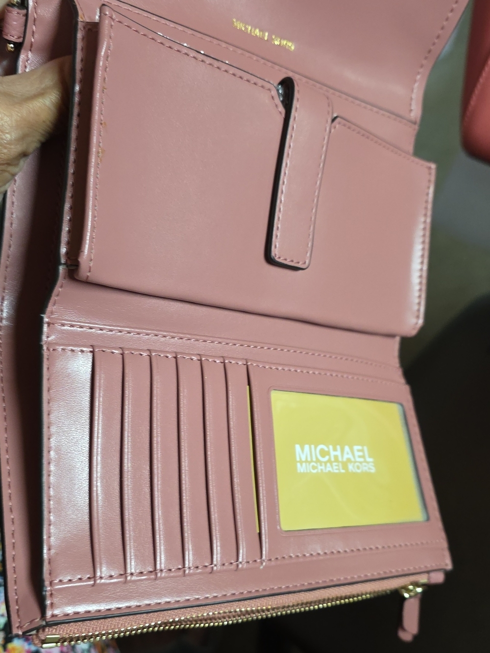 Sellers Bundle Of 7 ALL NEW 4 Michael Kors & 3 Ted Baker Over 1600$ Retail - Picture 6 of 16